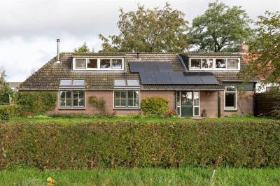 Woning Burgemeester G W Stroinkweg 121A Onna