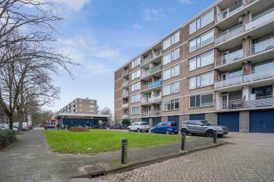 Woning Burgemeester Caan van Necklaan 296 Leidschendam