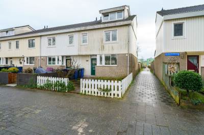 Woning E.F. van den Banweg 111 Almere