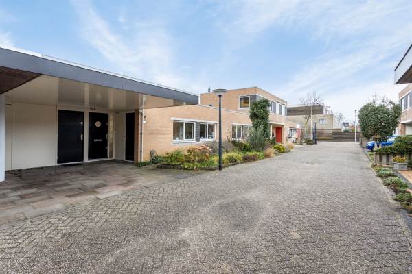 Woning Louis Armstronglaan 12 Leiden