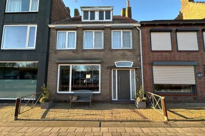 Woning Oranjeplein 7 Breskens