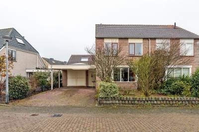 Woning Pastoor J. van Hovestraat 38 Beesd