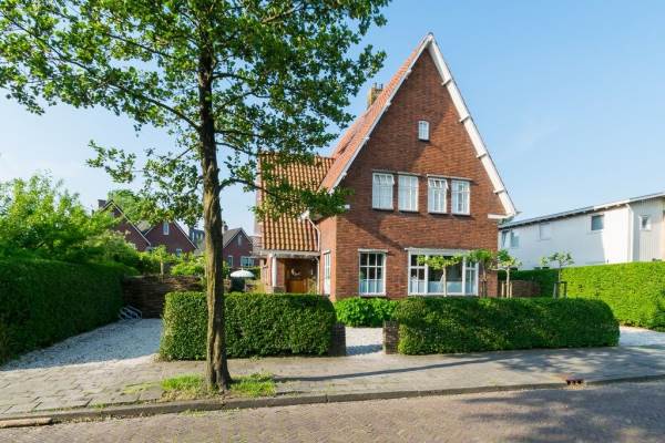 Woning Ooievaarslaan 1 Sneek