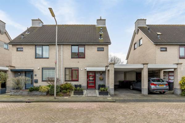 Woning Amazonestraat 12 Spijkenisse