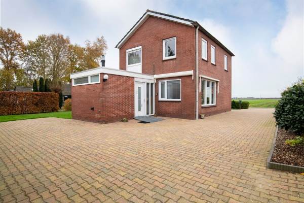 Woning Raiffeisenstraat 37 Nieuw-Weerdinge