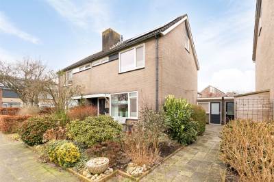 Woning Beetke van Rasquertstraat 17 Leek