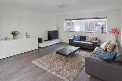 Woning Tjeukemeerhof 8 Amsterdam