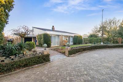 Woning Van der Duyn van Maasdamlaan 2 Maasdam