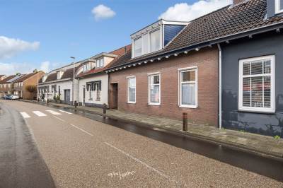 Woning Dam 42 Arkel