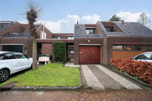 Woning Sam van Houtenplein 11 Leiden