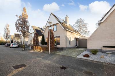 Woning Ferdinand Bolstraat 10 Hendrik-Ido-Ambacht