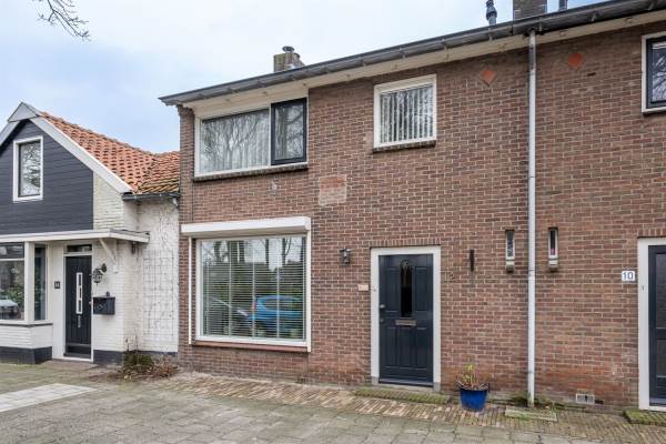 Woning Emmastraat 12 Oude-Tonge