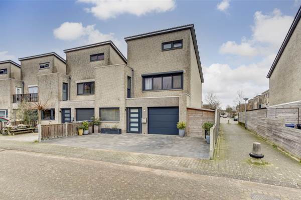 Woning Youri Egorovweg 71 Almere