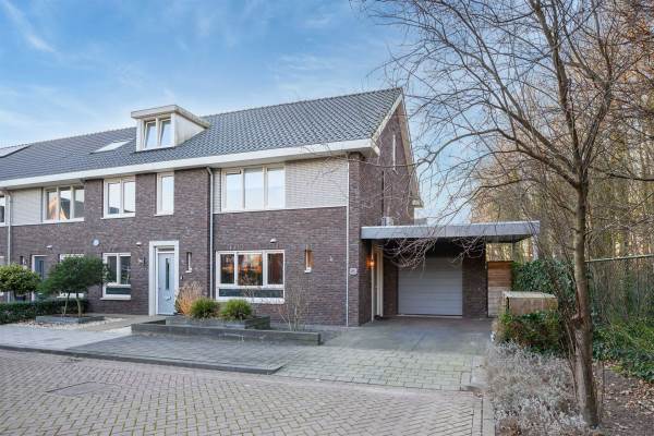 Woning Wilgenroos 25 Hoeven