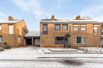 Woning Wijngaardskamp 12 Born