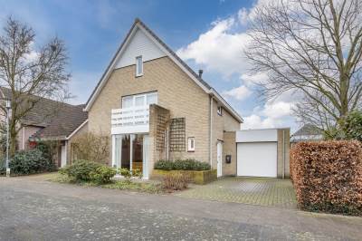 Woning Annie Romeinplein 5 Rijen