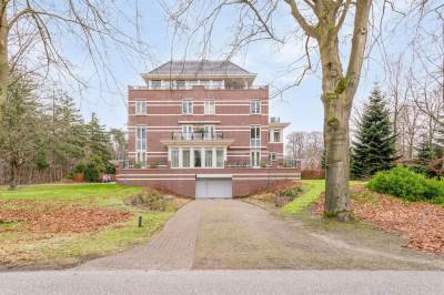 Woning Van den Berghlaan 2 Ermelo