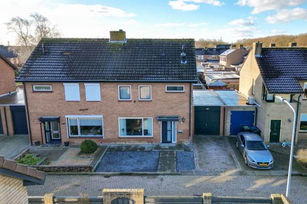 Woning Tulpenpad 15 Stellendam
