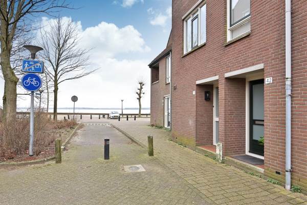 Woning Gouwe 42 Huizen