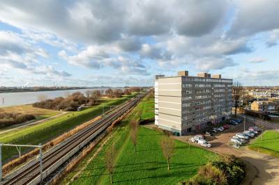 Woning Merellaan 323 Maassluis