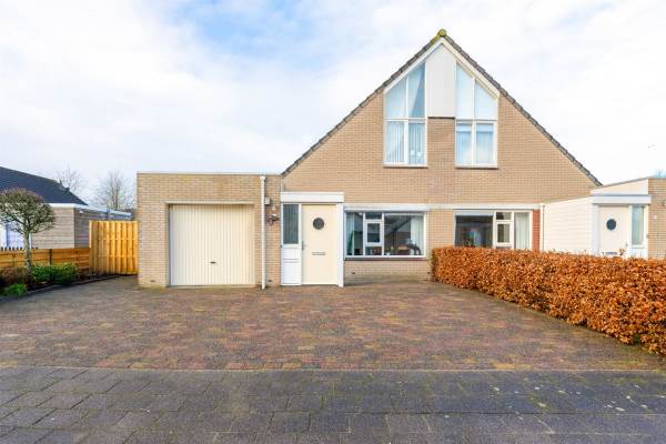 Woning Lijsterstraat 1 Nijeveen