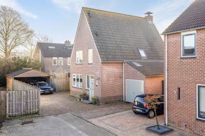 Woning Koningin Beatrixlaan 12 Vrouwenpolder