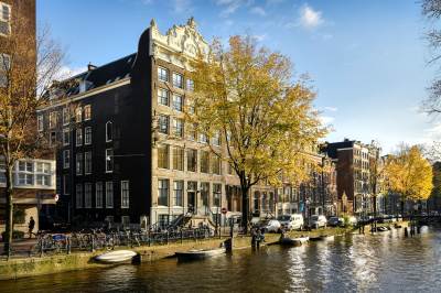 Woning Oudezijds Voorburgwal 217M Amsterdam