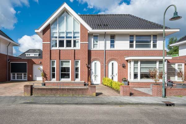 Woning Berkenheuveldreef 8 Helmond