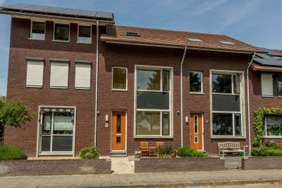 Woning Valeriaan 67 Puttershoek