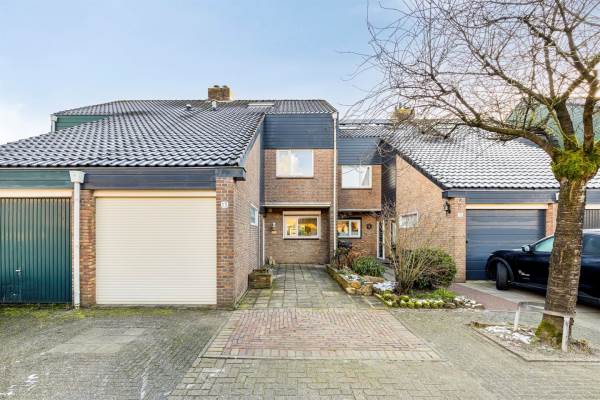 Woning Van de Veldepad 13 Oud-Beijerland