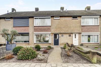 Woning Kasteellaan 37 Raamsdonksveer