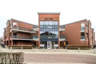 Woning Mimosalaan 76 Rijen