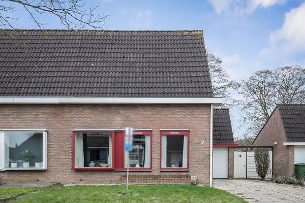 Woning Esdoornstraat 18 's-Gravenpolder