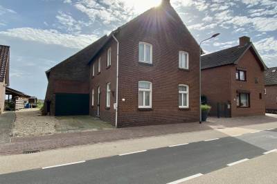 Woning Walburgisstraat 39 Ohé en Laak