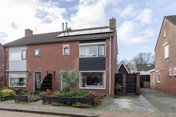 Woning Meeuwenweg 11 Daarlerveen