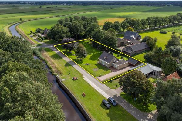 Woning Kanaalstraat 1 Eeserveen