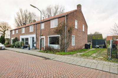 Woning Oudland van Altenastraat 15 Sleeuwijk
