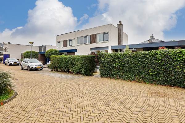 Woning De Burcht 12 Heiloo