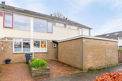 Woning Theo van Doesburgplantsoen 44 Meppel