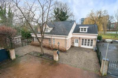 Woning De Baken 35 37, 39 Den Bosch