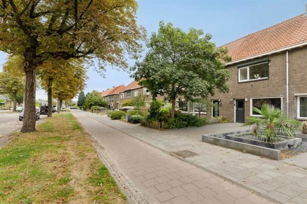 Woning Burgemeester van Houtlaan 64 Helmond
