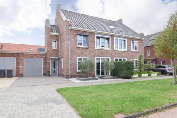 Woning Tabakskamp 32 Bunschoten-Spakenburg