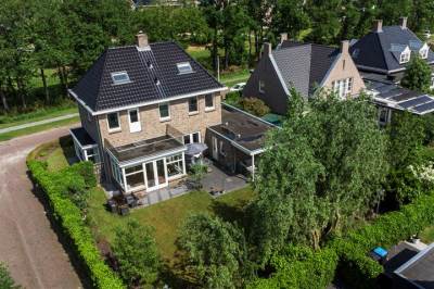 Woning Van der Waalslaan 1 Almelo
