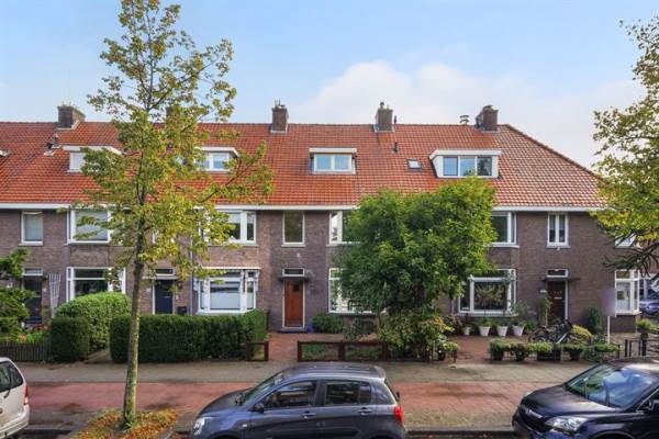 Woning Van Zuylen van Nijeveltstraat 212 Wassenaar