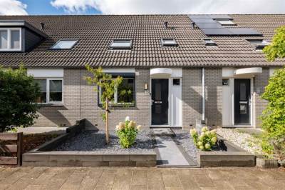 Woning Zeeheldenpad 16 Hellevoetsluis