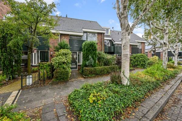 Woning Titus Brandsmastraat 36 Heemskerk