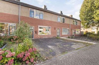 Woning Esdoornstraat 48 Raalte