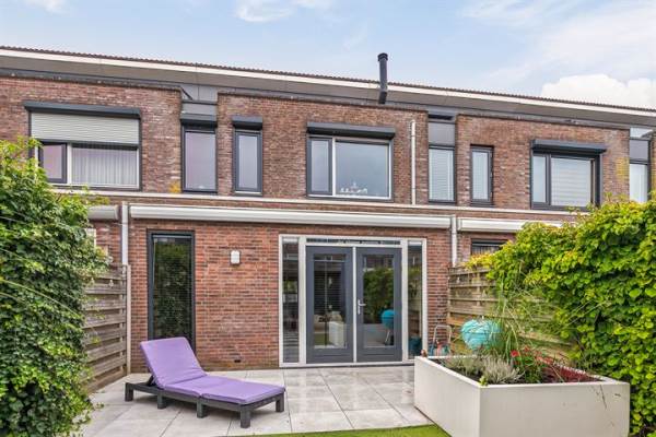 Woning Vijverhof 39 Hendrik-Ido-Ambacht