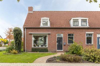 Woning Esdoornlaan 1 Nieuw-Buinen