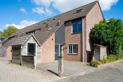 Woning Sneeuwvink 11 Emmen